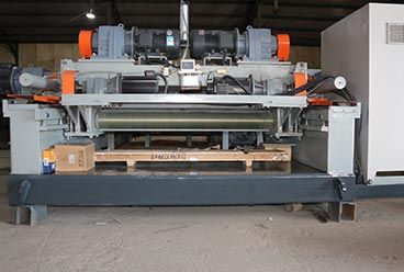 Geelong machinery exported one container, veneer edge grinding machine, veneer jointing machine, and spindleless veneer peeling machine and other plywood factor