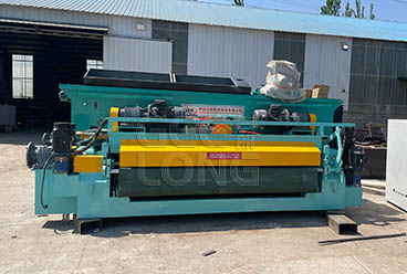 GEELONG exported 1 complete set of 8ft spindleless veneer peeling machine line 