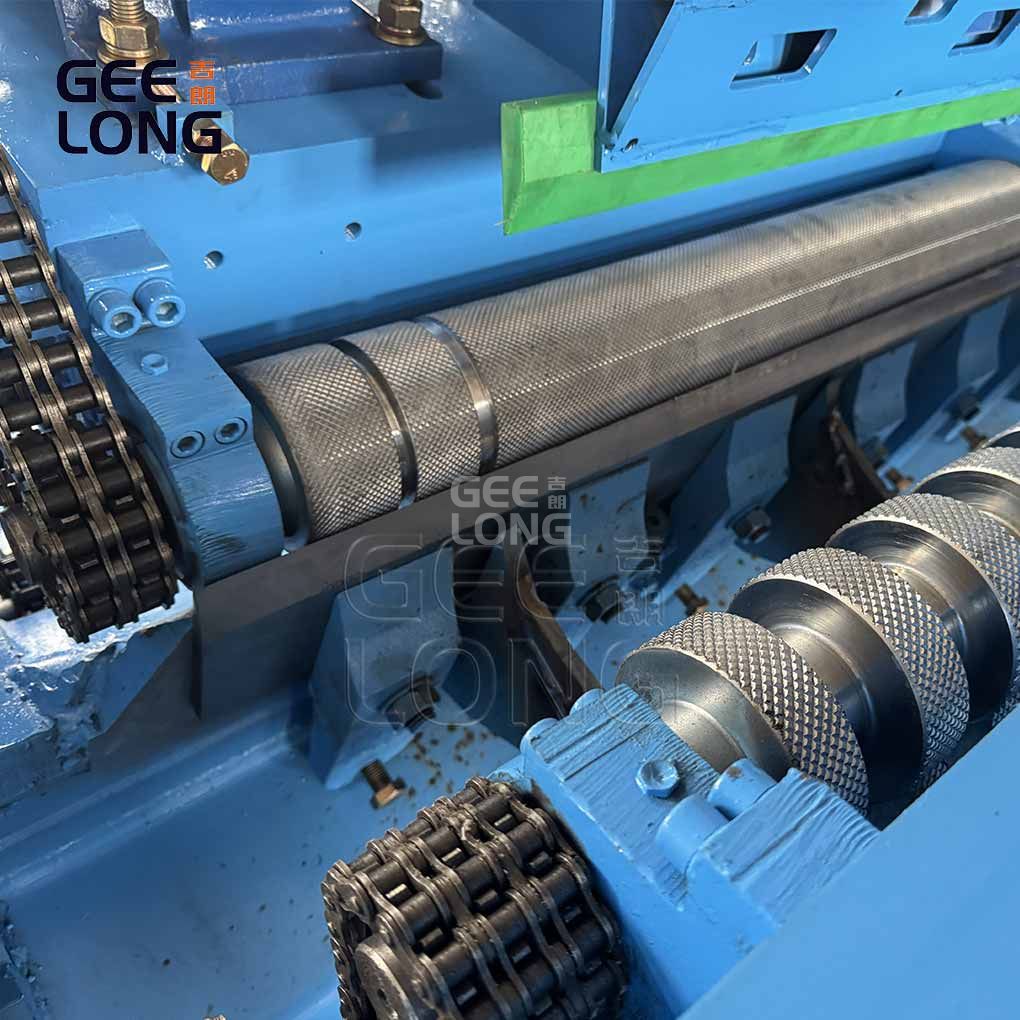 SMALL LOG veneer peeling line GEELONG SMALL LOG veneer peeling line GEELONG